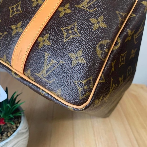 Louis Vuitton Monogram Speedy Bandouliere 30 - Picture 10 of 16